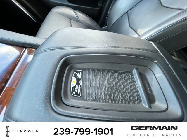 Used 2016 Cadillac Escalade ESV Luxury AWD/4WD image 20