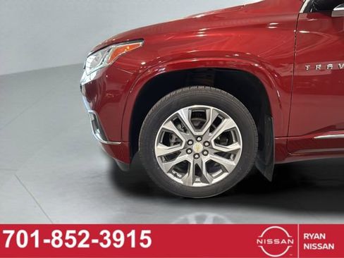 Used 2021 Chevrolet Traverse Premier AWD/4WD image 43