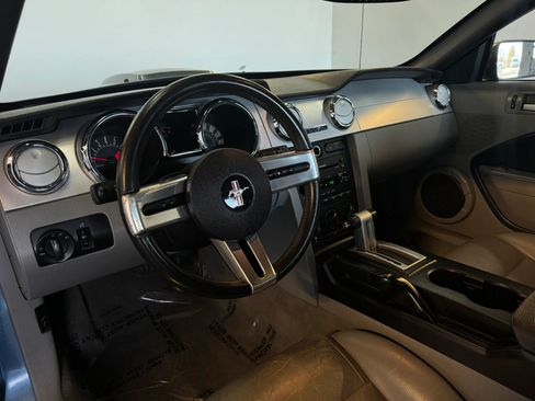 Used 2006 Ford Mustang GT Premium image 11