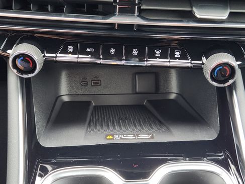 New 2026 Chevrolet Traverse LT w/ Driver Confidence Package image 16