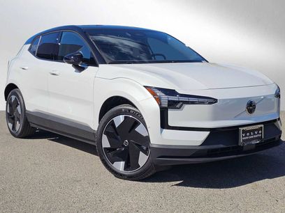 New 2026 Volvo EX30 Ultra w/ Climate Package