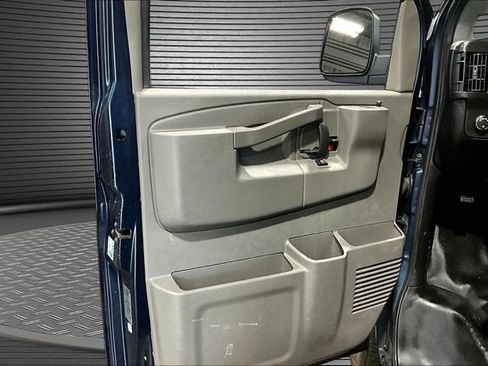 Used 2020 Chevrolet Express 2500 w/ Driver Convenience Package RWD image 19