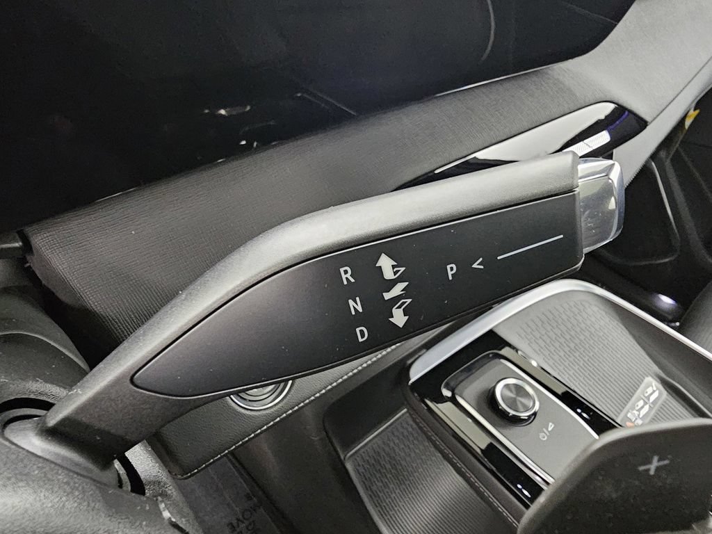 Used 2025 Buick Enclave Sport Touring w/ Super Cruise Package FWD image 39