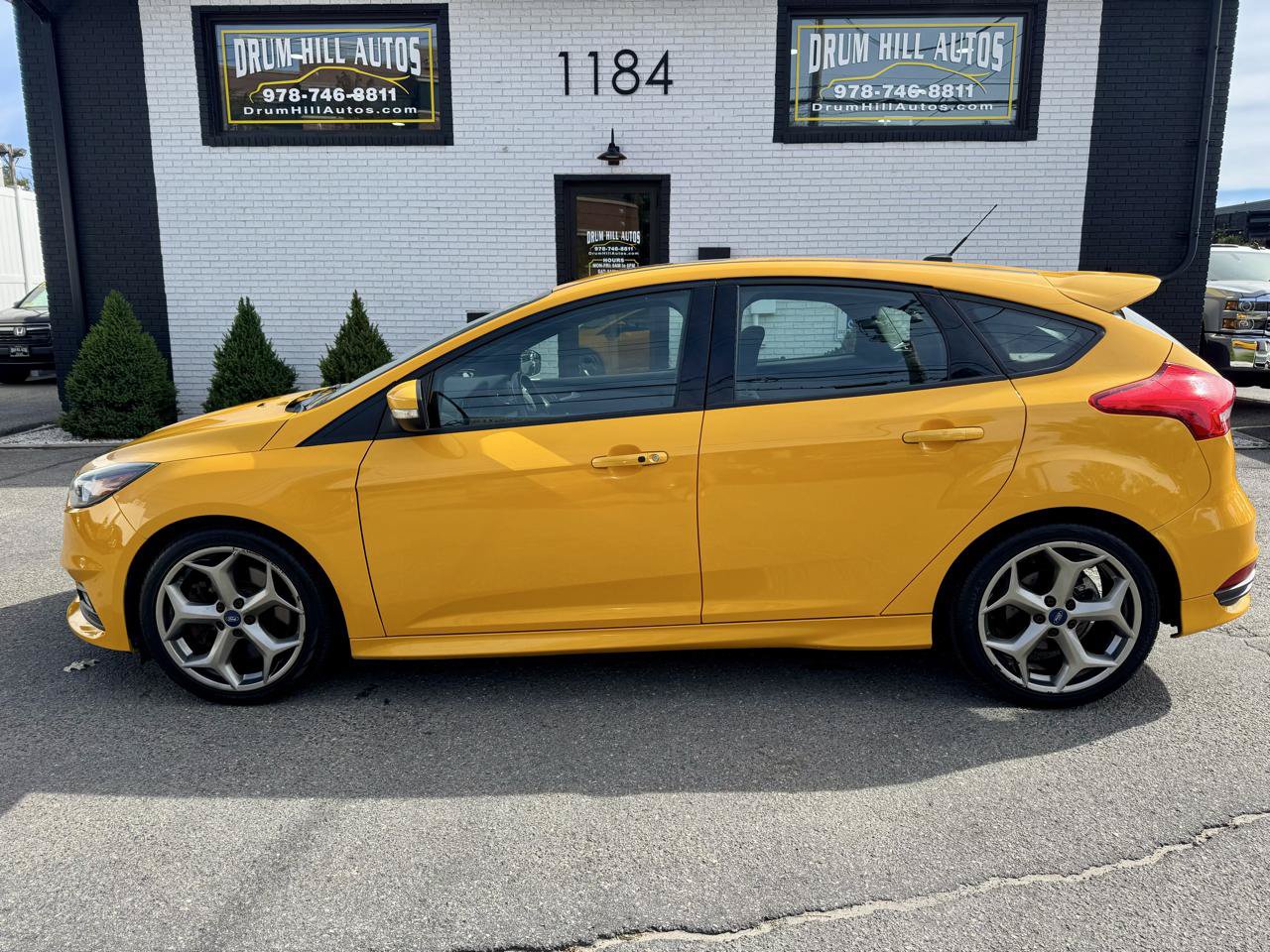 Used 2015 Ford Focus ST FWD image 2