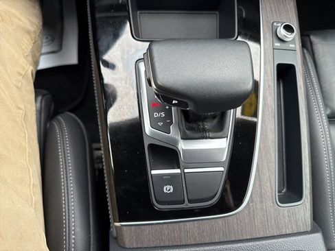 Used 2024 Audi Q5 2.0T Premium Plus image 43