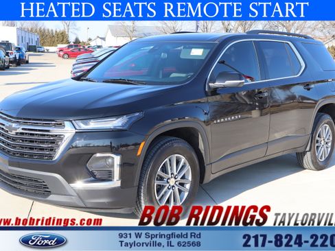 Used 2023 Chevrolet Traverse LT image 1