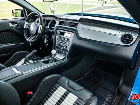 Used 2013 Ford Mustang Shelby GT500 RWD image 21