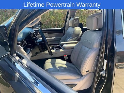 Used 2023 Jeep Grand Wagoneer 4WD w/ Rear Seat Video Group 1 image 30
