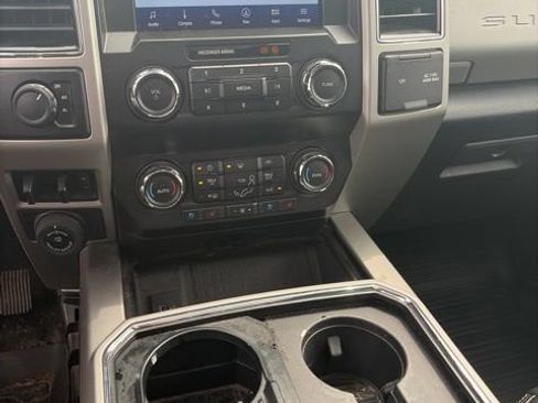 Used 2020 Ford F350 Lariat w/ Lariat Ultimate Package AWD/4WD image 15