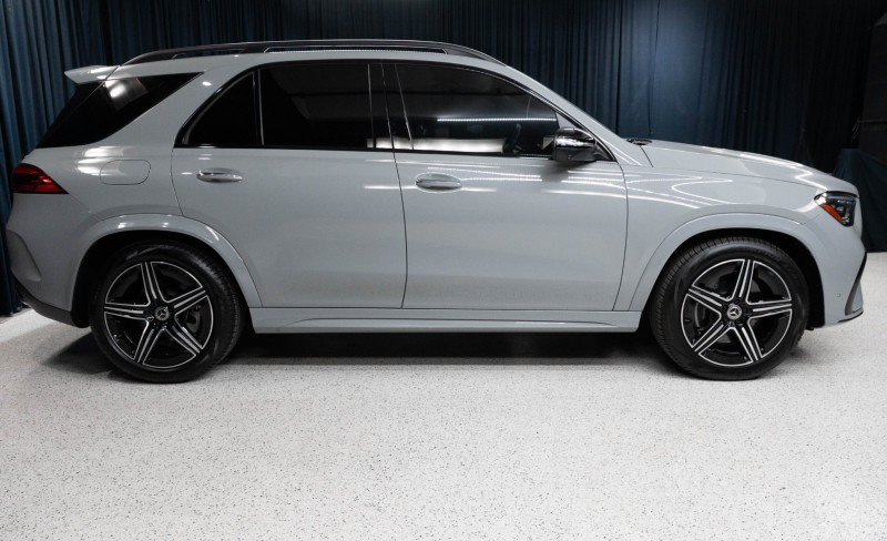 New 2026 Mercedes-Benz GLE 580 4MATIC image 4