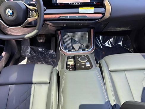 Used 2025 BMW X3 xDrive30i w/ Premium Package image 18