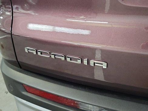 Used 2024 GMC Acadia Elevation w/ Luxury Package image 7