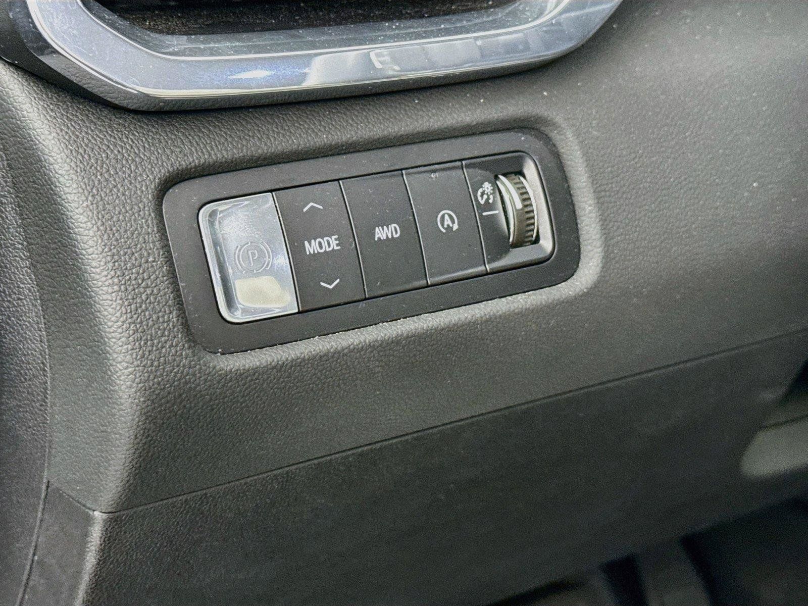 Used 2024 GMC Acadia Elevation AWD/4WD image 16