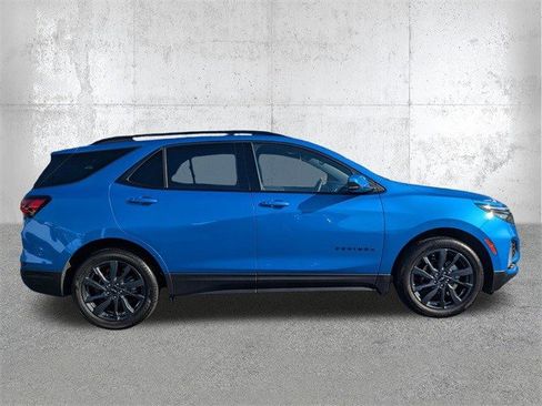 Certified 2024 Chevrolet Equinox RS image 3