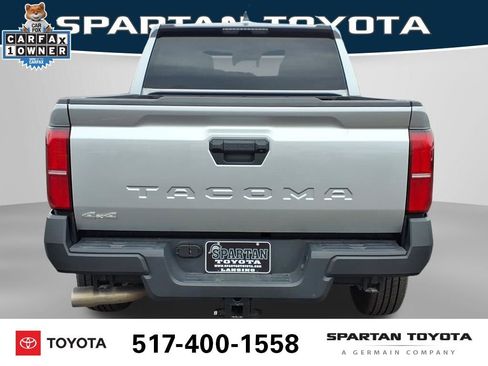 Used 2025 Toyota Tacoma SR AWD/4WD image 8