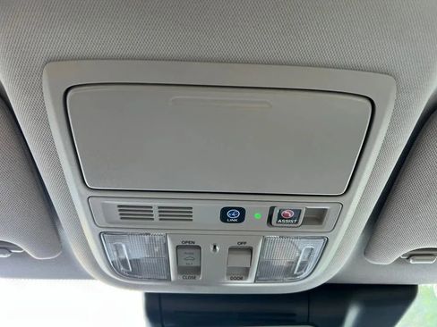 Used 2019 Honda Accord Touring image 44