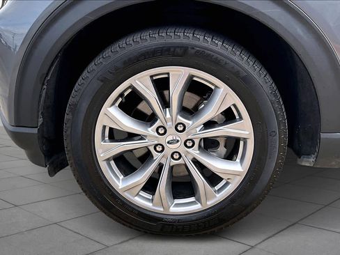 Used 2023 Ford Explorer Limited image 10