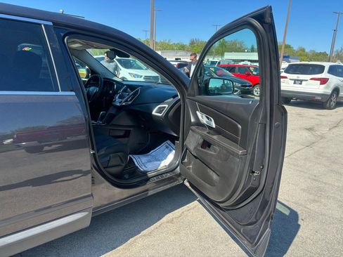 Used 2013 GMC Terrain SLE image 9