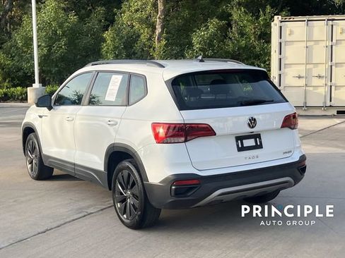 Used 2022 Volkswagen Taos S FWD image 11