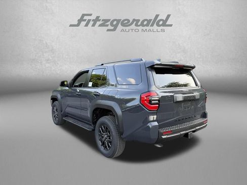 Used 2026 Toyota 4Runner SR5 AWD/4WD image 5