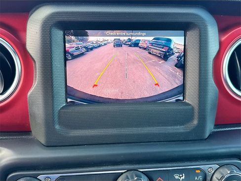 Used 2021 Jeep Wrangler Rubicon image 14