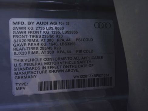 Used 2024 Audi Q4 e-tron Premium Plus image 14