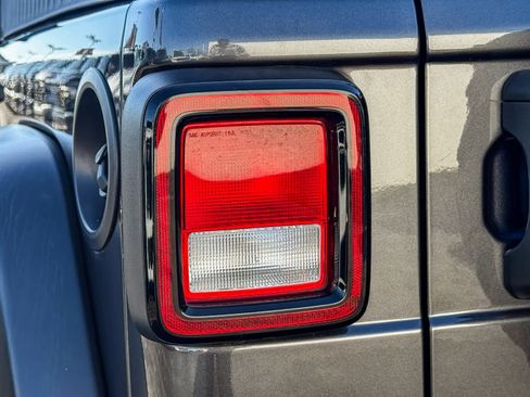 Used 2023 Jeep Wrangler Willys image 6