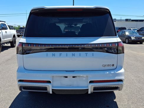 Certified 2025 INFINITI QX80 Sensory AWD/4WD image 7