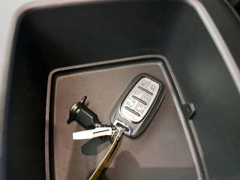 New 2026 Chrysler Pacifica Select image 29