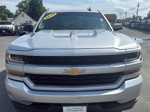 Used 2018 Chevrolet Silverado 1500 Custom w/ Custom Value Package AWD/4WD image 2