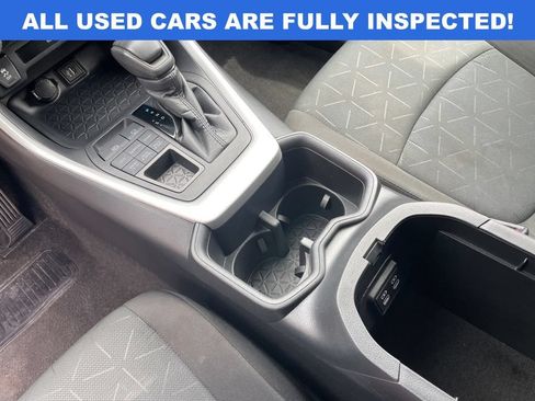 Used 2024 Toyota RAV4 XLE AWD/4WD image 9