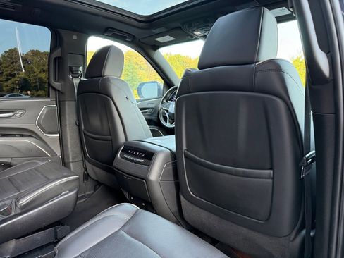 Used 2023 Cadillac Escalade ESV Sport image 41