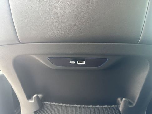 New 2026 Chrysler Pacifica Select image 37