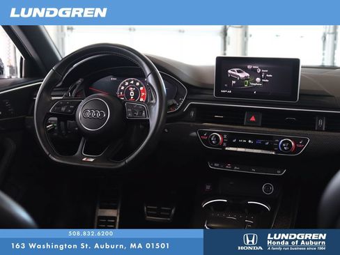 Used 2019 Audi S4 Premium Plus w/ Premium Plus Package AWD/4WD image 3