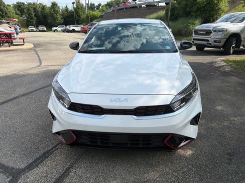 Used 2023 Kia Forte GT-Line w/ GT-Line Premium Package FWD image 2