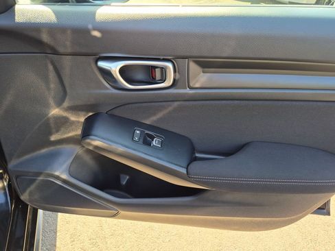 Used 2024 Honda Civic Sport image 17