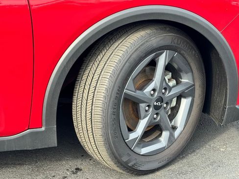 Used 2025 Kia K4 LXS image 9