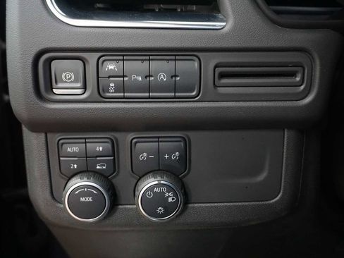 Used 2023 Chevrolet Tahoe LT image 28