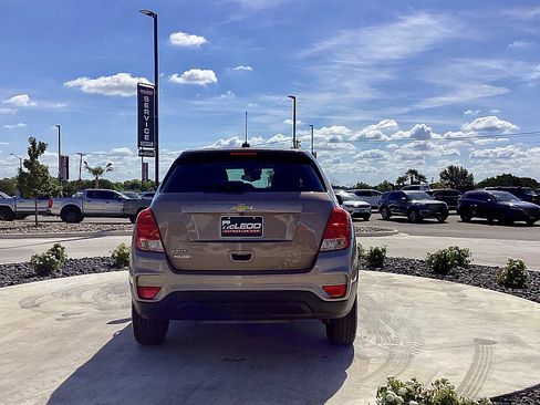 Used 2018 Chevrolet Trax LS image 6