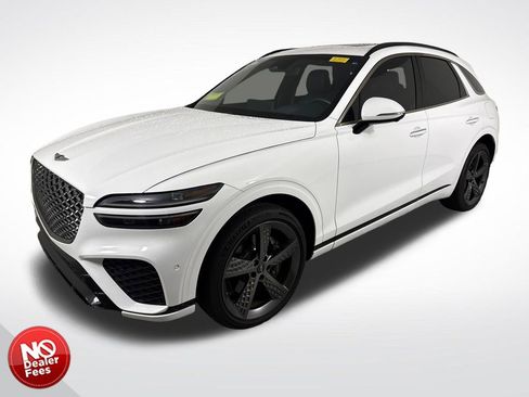 Used 2022 Genesis GV70 3.5T Sport w/ Sport Prestige Package AWD/4WD image 8