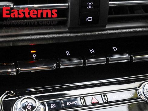 Used 2022 Lincoln Corsair AWD w/ Equipment Group 101A image 13