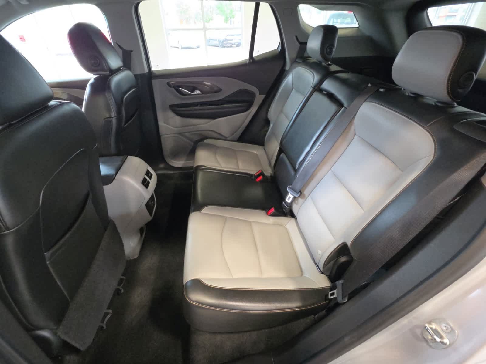 Used 2020 GMC Terrain SLT w/ Preferred Package AWD/4WD image 31