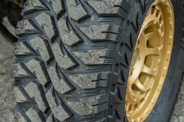 Used 2021 Jeep Wrangler Unlimited Rubicon w/ Xtreme Recon 35" Tire Package AWD/4WD image 16