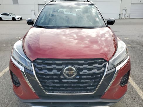 Used 2021 Nissan Kicks SR w/ SR Premium Package image 2