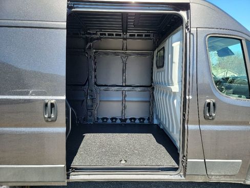 New 2026 RAM ProMaster 3500 w/ Convenience Group FWD image 11