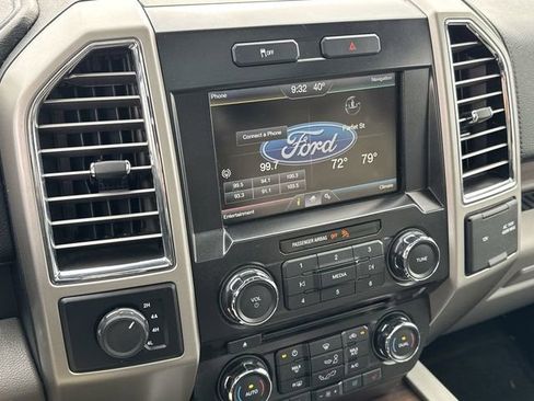 Used 2015 Ford F150 Lariat image 16