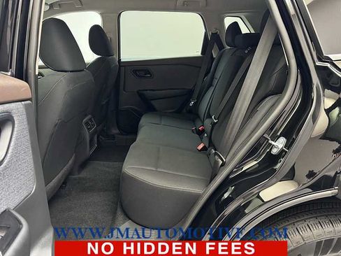 Used 2023 Nissan Rogue S AWD/4WD image 14