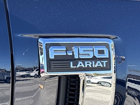 Used 2022 Ford F150 Lariat w/ Max Trailer Tow Package AWD/4WD image 9