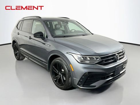 Used 2024 Volkswagen Tiguan SE R-Line FWD image 3