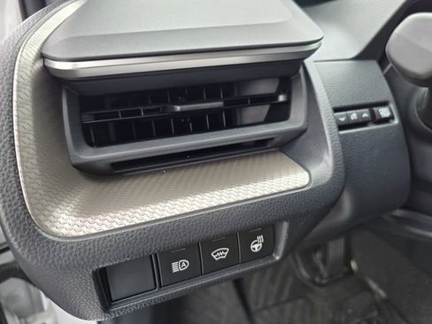 Used 2023 Toyota Prius XLE image 13